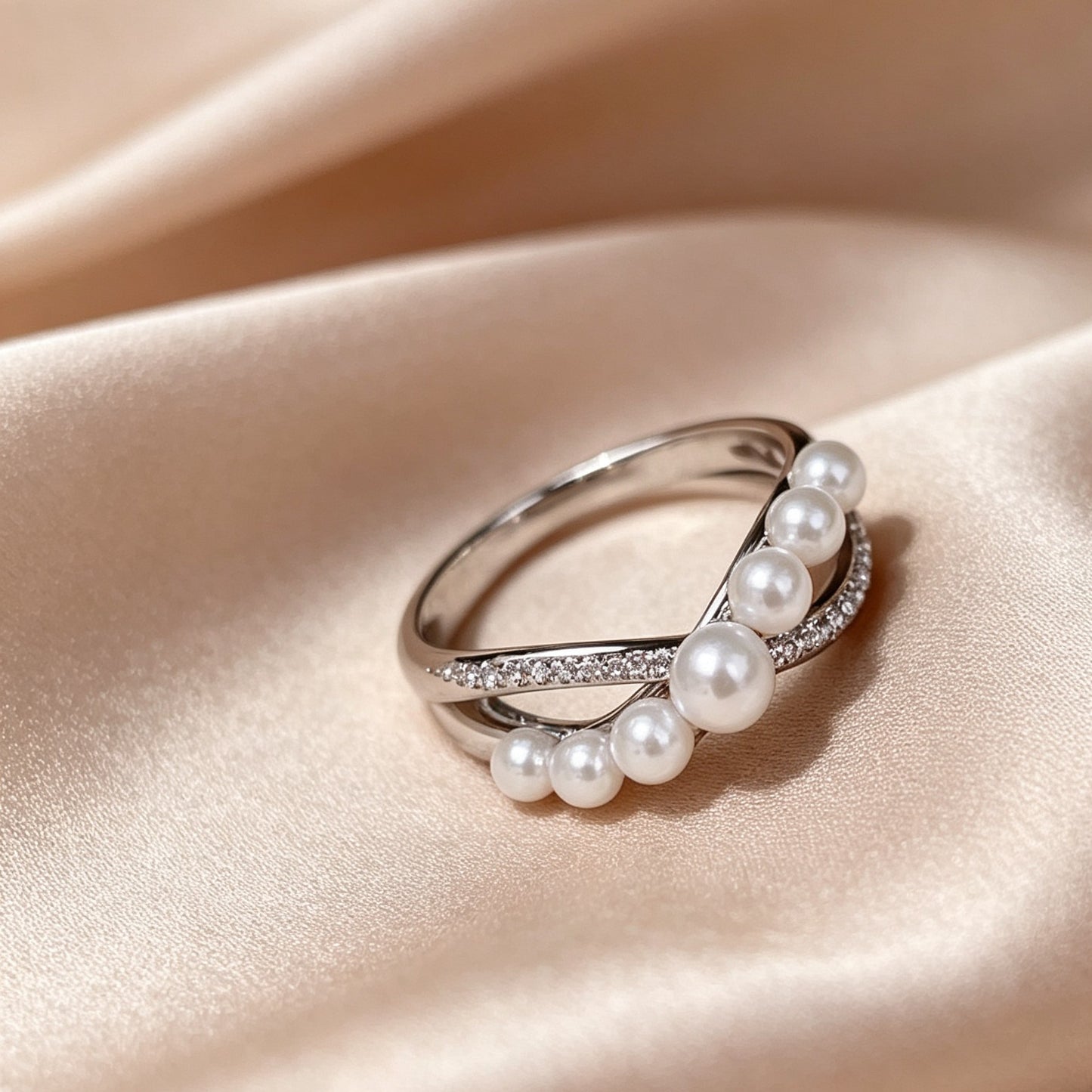 Cross Graduated Pearl Ring
